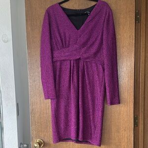 Maggy London METALLIC LONG SLEEVE RUCHED DRESS IN FUCHSIA
